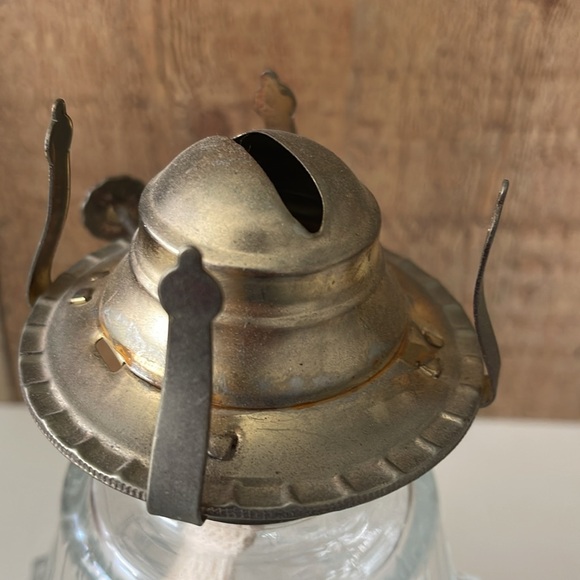 Lamplight Farms Oil Lamp - Picture 6 of 8